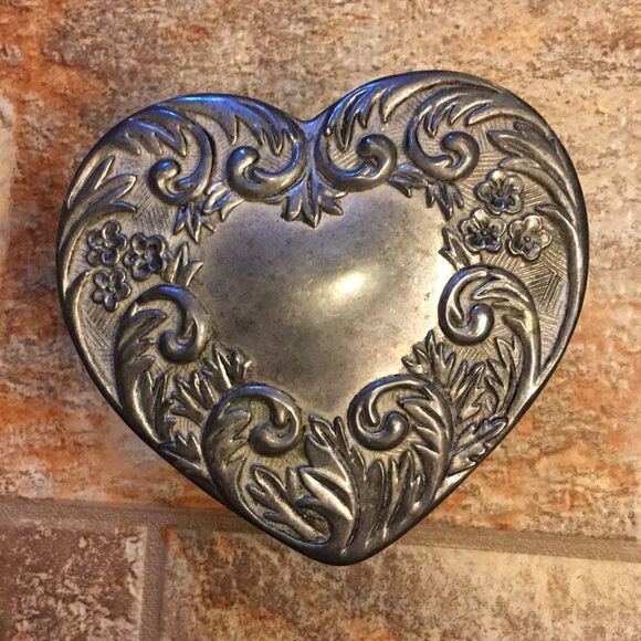 Glass and Silver Trinket Box - Picture 2 of 7